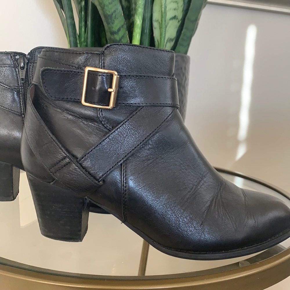 Vionic Ankle Boots 8.5